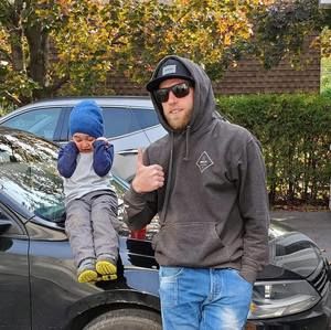 Meet your Posher, Sam